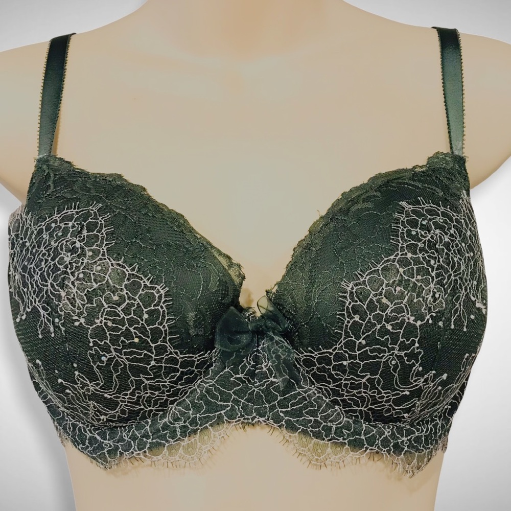 *VIDEO* NWOT Victoria’s Secret Dream Angels Lace & Rhinestones - 32DD
